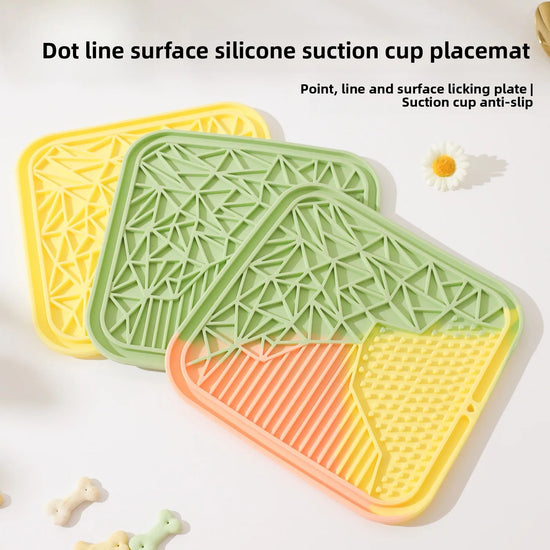 Silicone Slow Feeder Mat with Suction Cups for Dogs Non Slip Pet Feeding Pad Lickable Mush Puree Dish