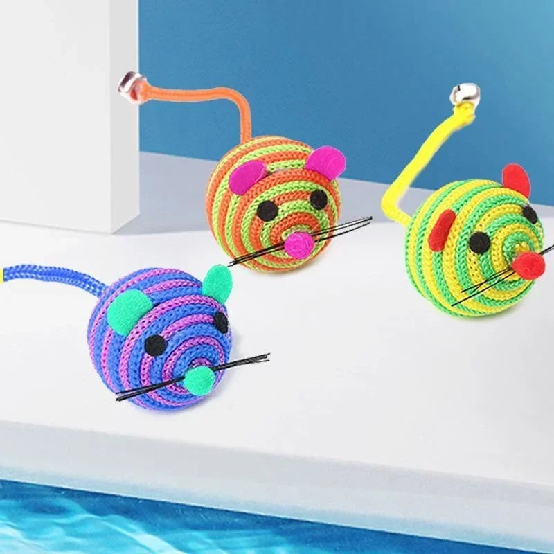 Pet Cat Toys Bell Sound Interactive Cat Toy Mouse Shape Pet Supplies(Random Color)