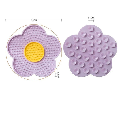 Food Grade Silicone Dog Licking Mat Cat Slow Feeder Pad Flower Shape Pet Bath Peanut Butter Lick Plate with Suction Cup